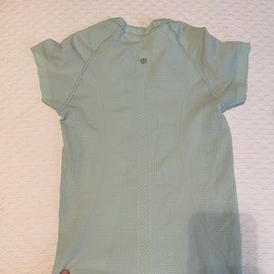 Lululemon top